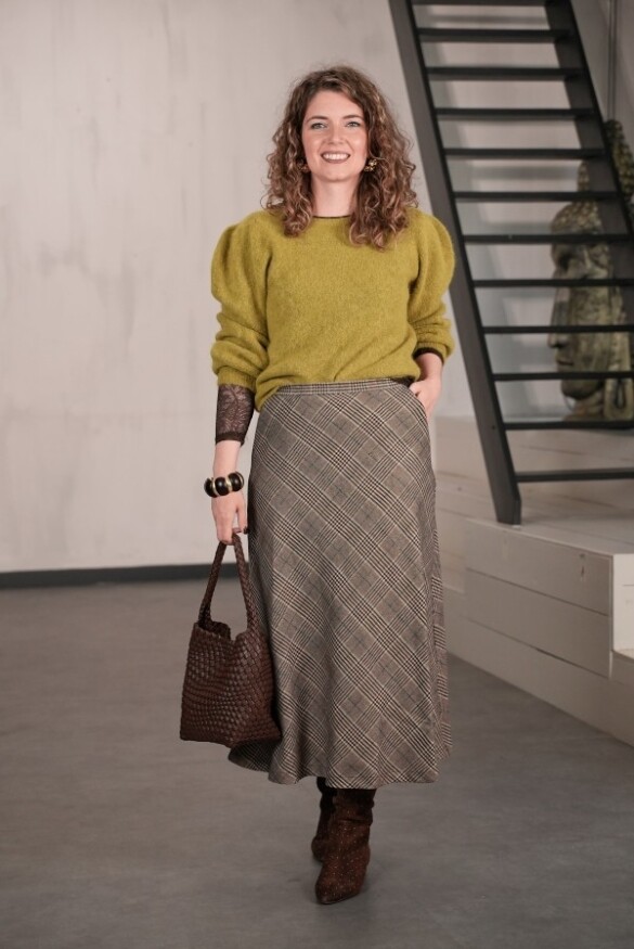 SHOW %lookbooks.TITEL%