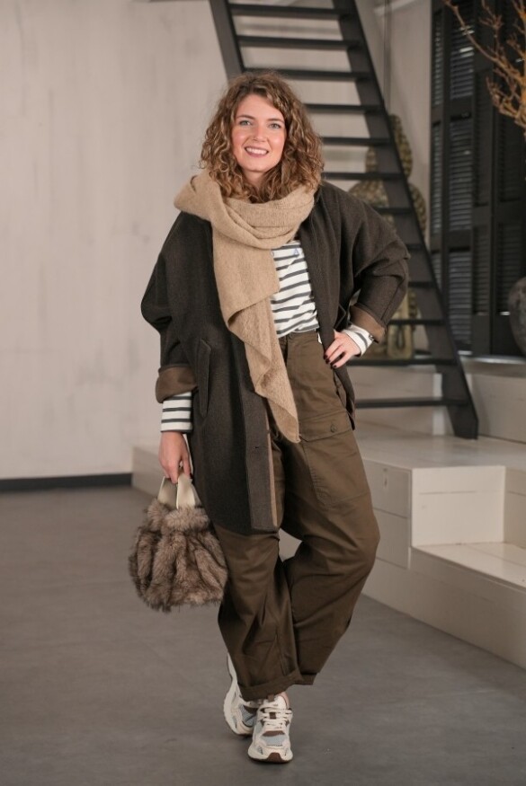 SHOW %lookbooks.TITEL%