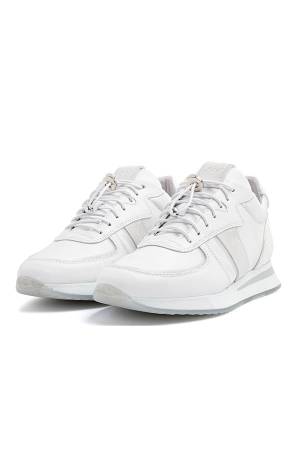 Dé trend van nu: zwart-witte zomer sneakers - MonStyle