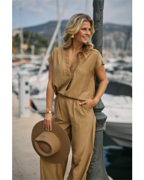 NUKUS Marlijn Top 64 camel