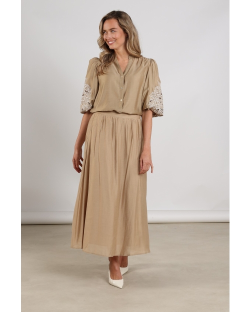 NUKUS Rosie Blouse Embrodery 64 camel