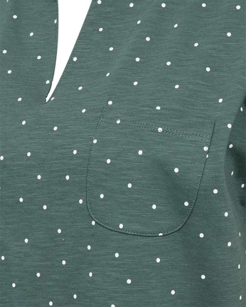 Freequent Slit detail, print Dark Forest w. Star Off-White