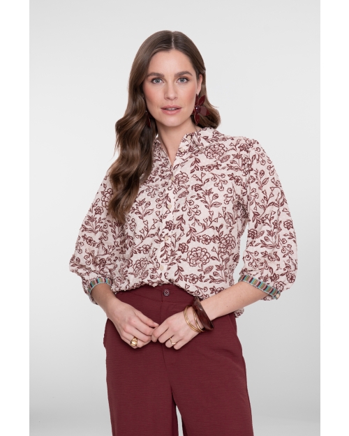 Geisha blouse 718 ecru/cherry red