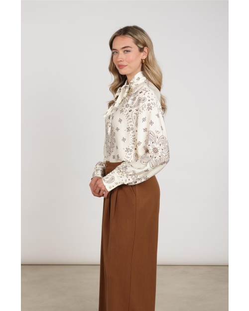 NUKUS Angie Blouse Tie Paisley 318 offwhite/toffee