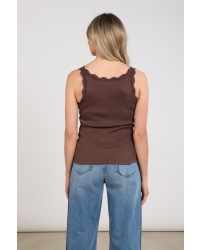 NUKUS Maddie Singlet Kant 334 chocolate