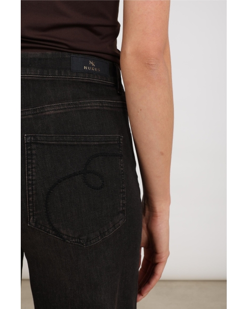 NUKUS Abby Pants Denim 334 chocolate