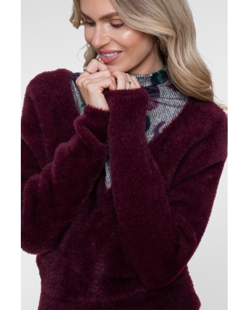 Geisha Cross over hairy top 480 burgundy